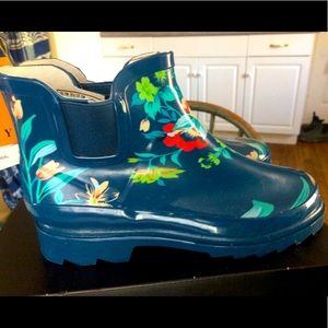 Floral Blue Norty Rainboots & Gardening booties